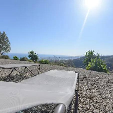 House With Private Pool Holiday home *